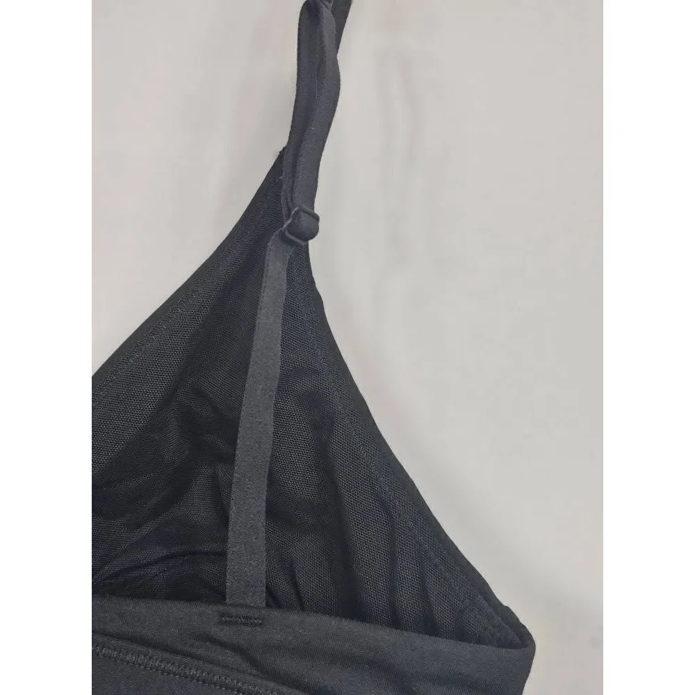 Skims Triangle bra Nwt - Picture 7 of 10